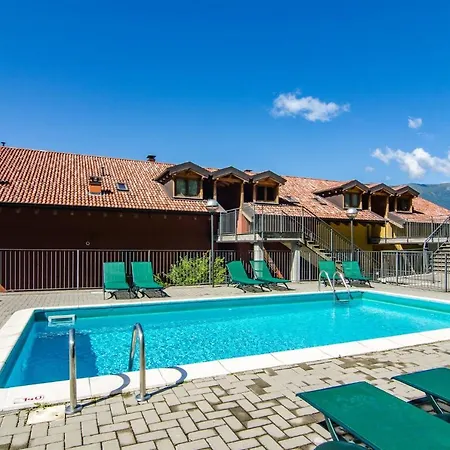 Vista D'oro Ulivo Apt. 9 Apartament